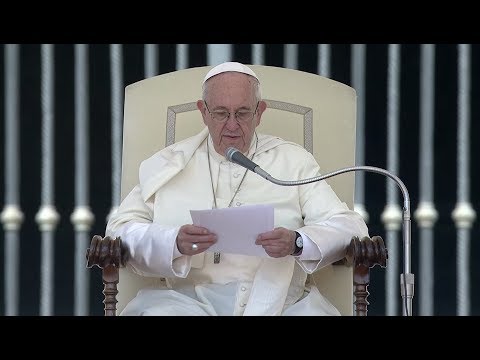 Que contestan los padrinos en el bautismo