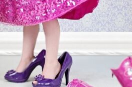 por-que-las-mujeres-se-maquillan-y-usan-tacones